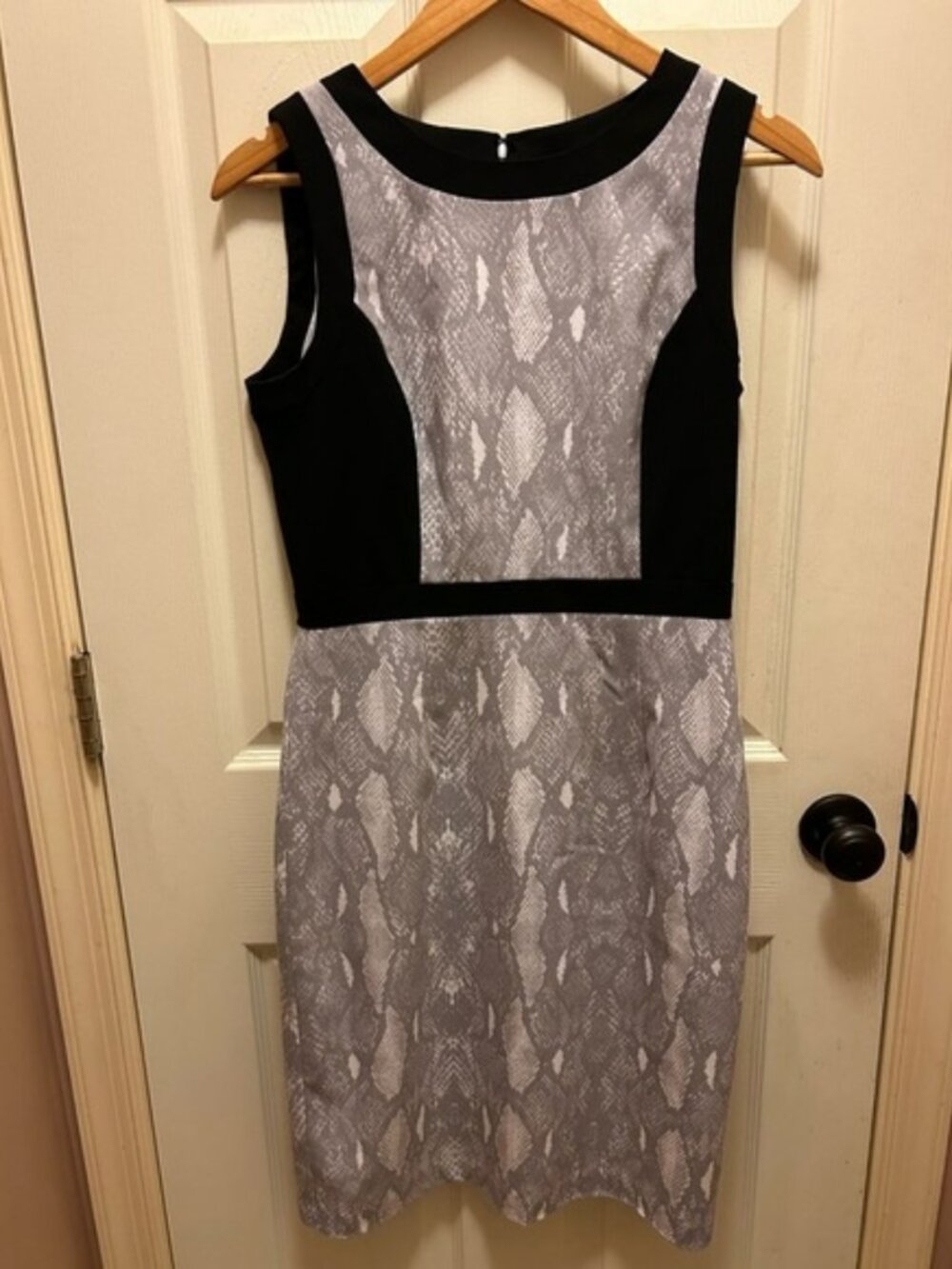 Calvin Klein Sz 4 Gray & White Tank Dress with Black Striped Detail